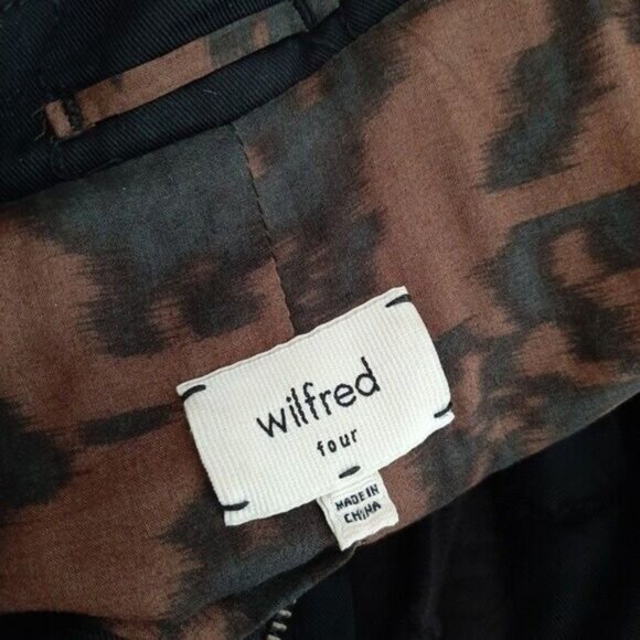 WILFRED Aritzia Marquis Classic Quilted Long Jacket Parka Black Sz 4 - Picture 13 of 14